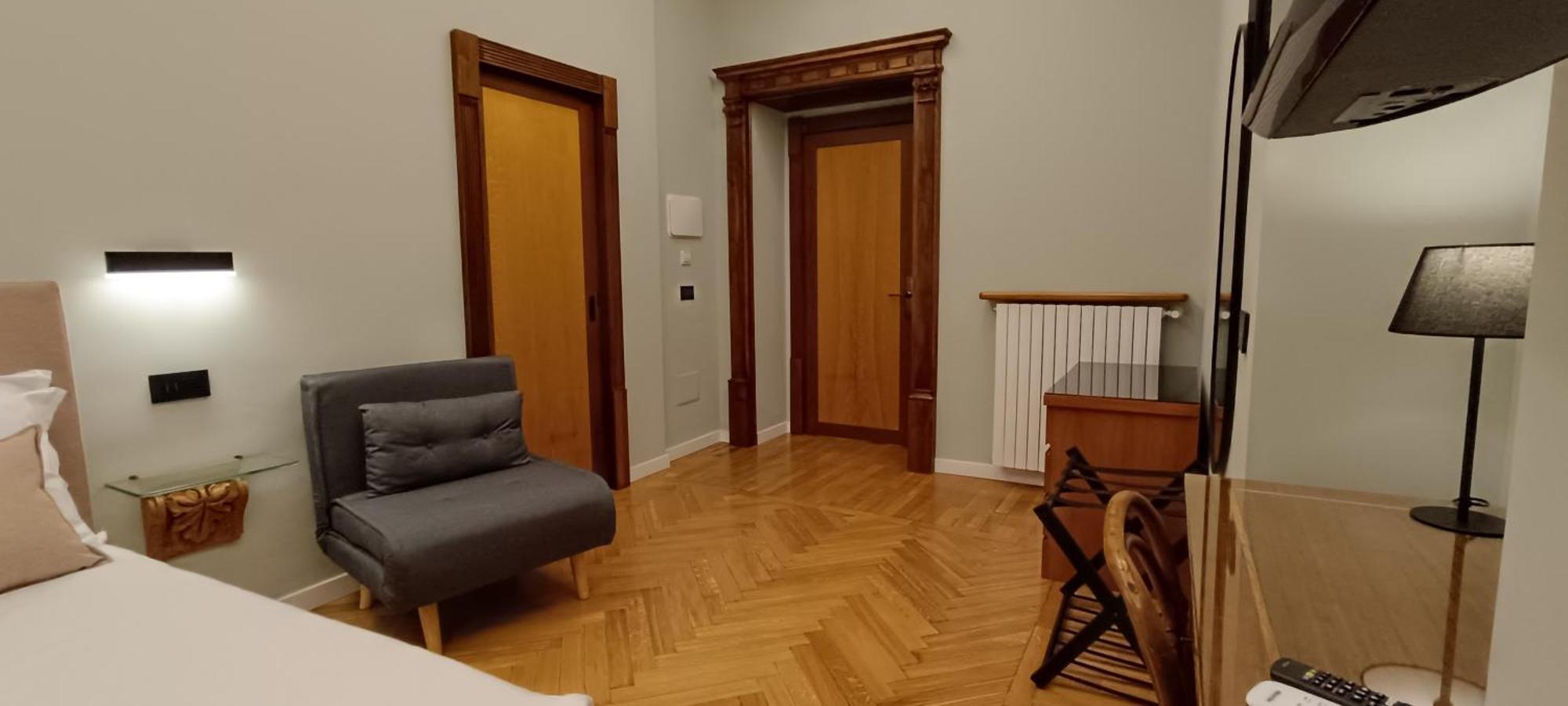Deluxe Spaccanapoli Екстер'єр фото